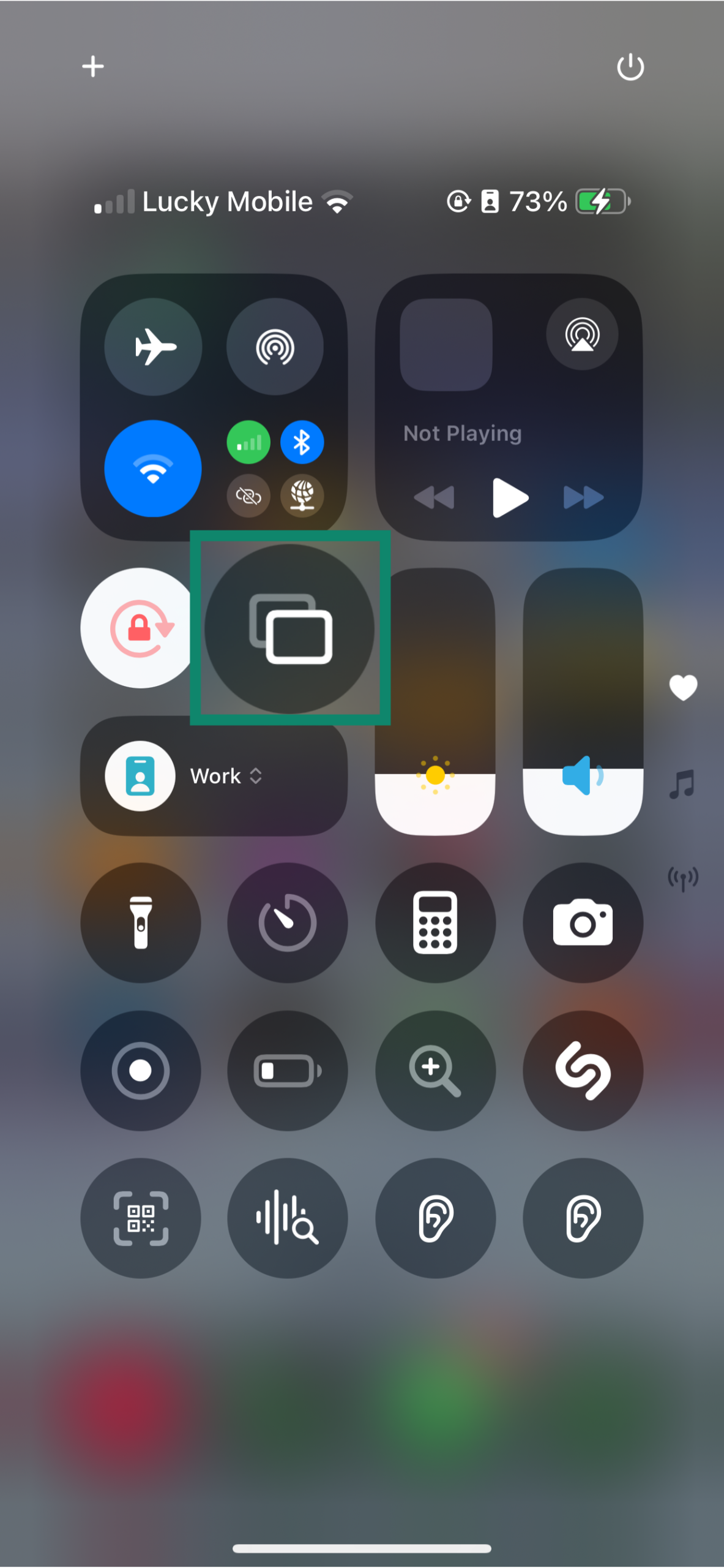 The Control Center of an iPhone, showing the Screen Mirroring icon.